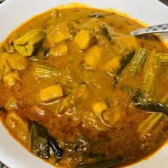 A picture of Squid fish curry.