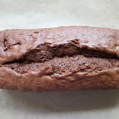 A picture of Red wine cake loaf.