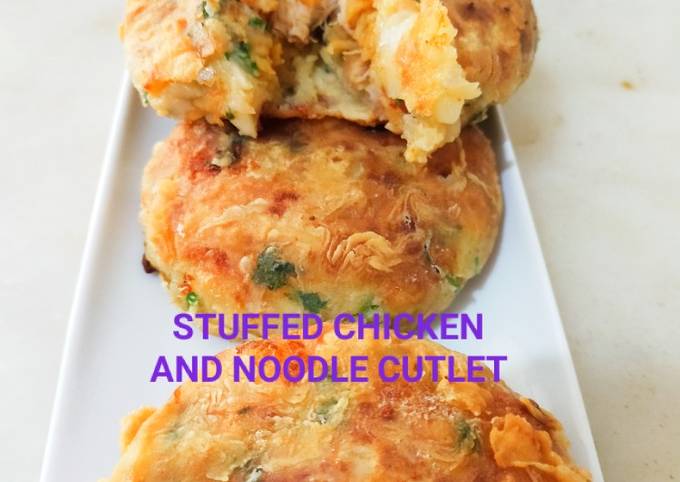 Stuffed chicken and noodle cutlet !