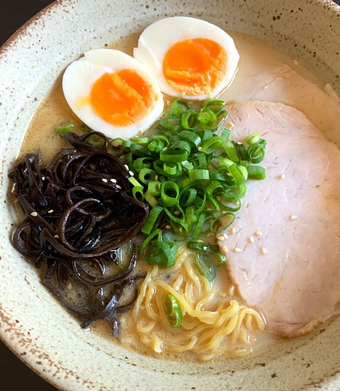 tonkotsu SAPPORO ICHIBAN SPICY TONKOTSU RAMEN 24/3.67 OZ - JFC International