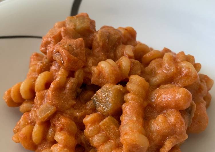 Recipe of Super Quick Homemade Fusilli ricotta e melanzane