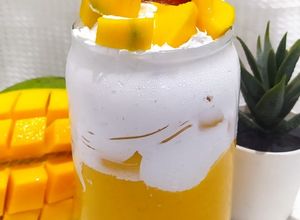 Foto resep Smoothies manggo with whipped cream homemade