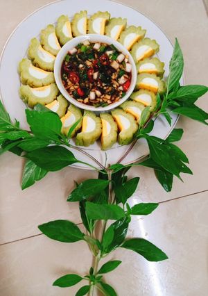 Hình của món Khổ qua hấp trứng.