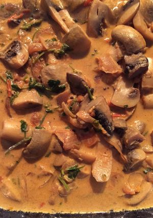 A picture of Mushroom Curry.