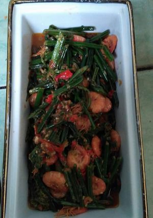 Foto resep Tumis Balado Udang Jo Paku (Tumis Balado Pakis dan Udang)
