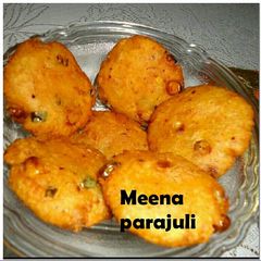 A picture of Potato and sweet corn vada.