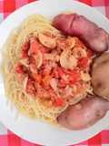Tallarines con salsa de jurel y champiñones