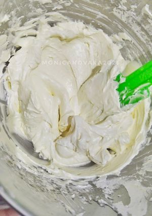 Foto resep Italian Meringue Buttercream (Tanpa Termometer)