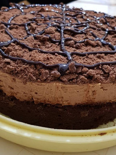 Una foto de Brownie cheesecake de dulce de leche en molde de 24 cm. Chocotorta 2.0