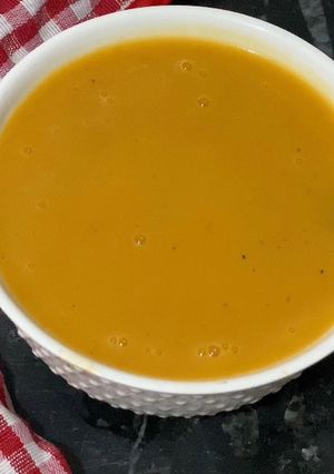 صورة لوصفة شوربة القرع الأحمر 🎃🥣