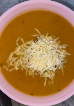 Una foto de Sopa de calabacín y zanahoria