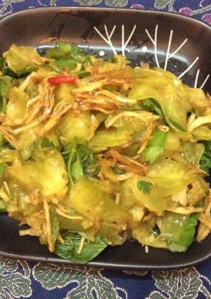 Hình của món Khế bóp cá mơm.