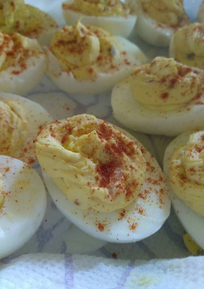 A picture of Bacon ranch deviled eggs.