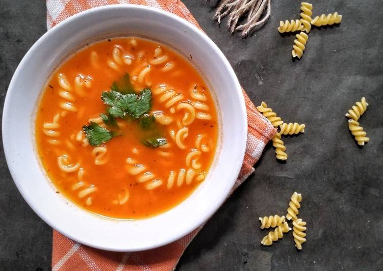 Bolognase macaroni soup