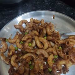 A picture of Macaroni.