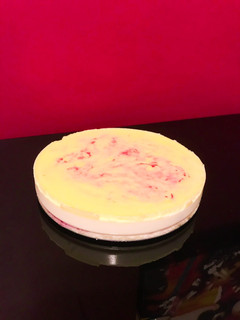 Una foto de Cheesecake de limón y arándanos
