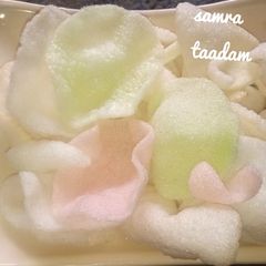 A picture of Prawn chips.