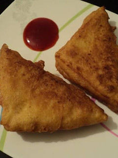 ब्रेड पकोड़ा (bread pakoda recipe in hindi) रेसिपी मुख्य फोटो