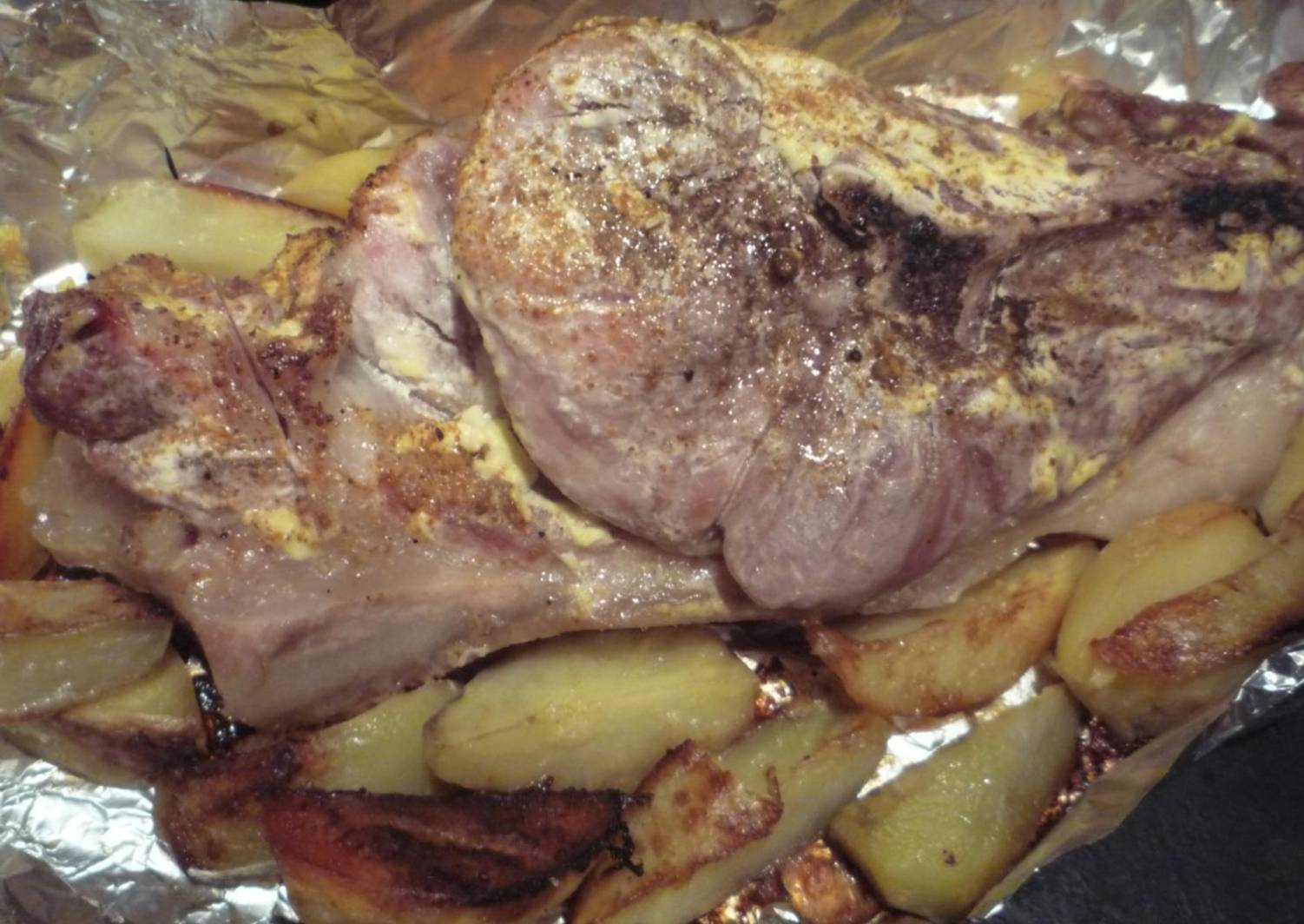 Картошка с мясом под фольгой