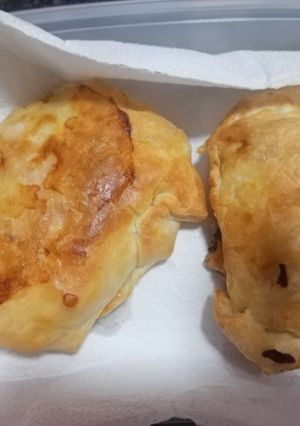 Una foto de Hojaldre de bacalao con queso y cebolla