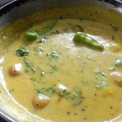 A picture of Stuff veg in besan with besan kadhi.