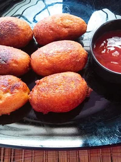 பிரெட் ரோல்ஸ் (bread roll recipe in tamil) செய்முறை முக்கிய புகைப்படம்