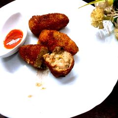 A picture of Vegetables cutlets.