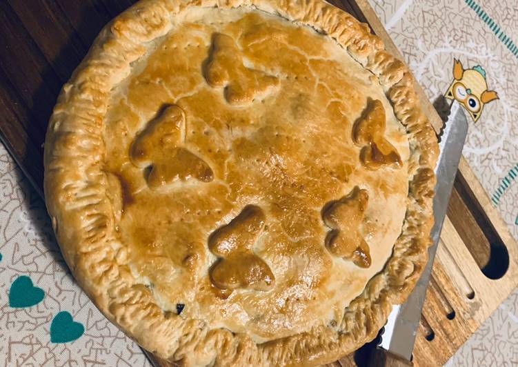 Easiest Way to Prepare Super Quick Homemade Chicken pie