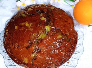 Foto di Torta al cacao e arancia con acqua faba