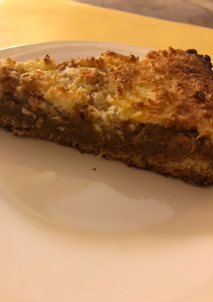 Una foto de Tarta de coco y dulce de leche