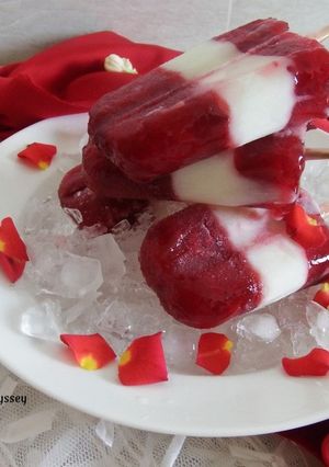 A picture of Plum & Coconut Yogurt Ice Lollies.