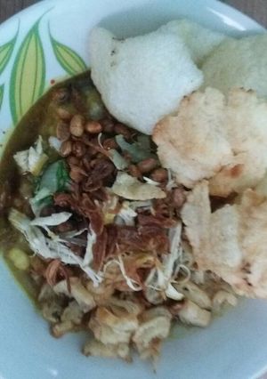 Foto resep Bubur Ayam kuah kuning Bogor