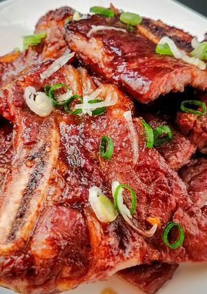 A picture of Asian Flavored Ribs.