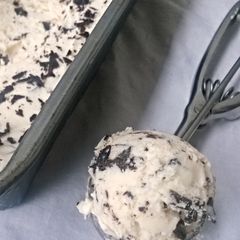 A picture of Chunky Chocolate Chips Icecream #authormarathon.