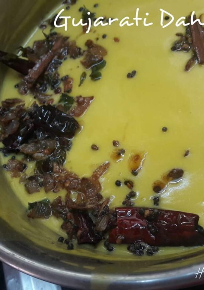 குஜராத்தி தாகி காதி செய்முறை முக்கிய புகைப்படம்