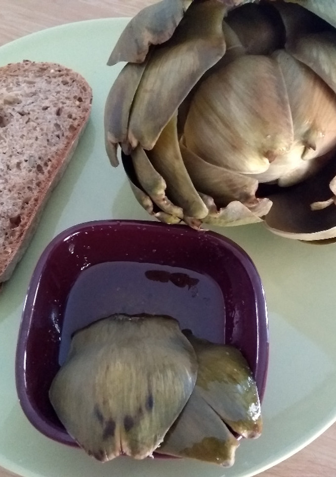 Una foto de Alcachofas naturales, forma muy sencilla de prepararlas