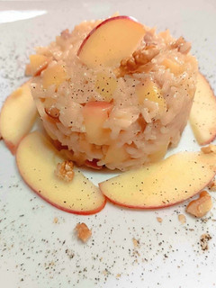Foto di Risotto con mela speck e noci