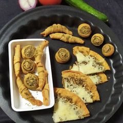 Zaatar bake varieties (Zaatar Roll, Croissant, and bread) A picture of Zaatar bake varieties (Zaatar Roll, Croissant, and bread).