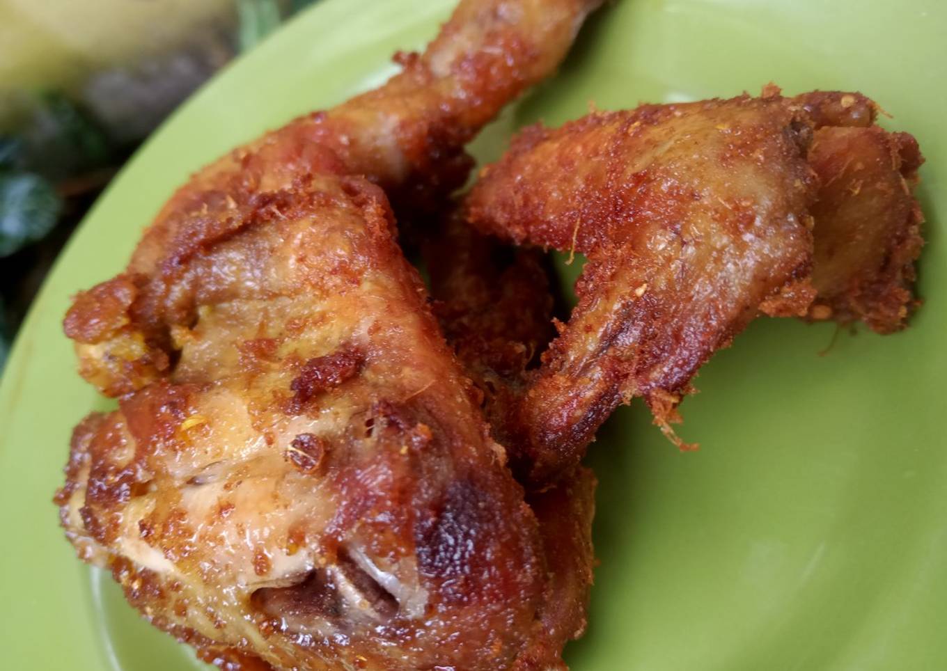 Ayam goreng bumbu kuning