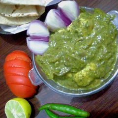 A picture of Hara bhara achaari paneer.