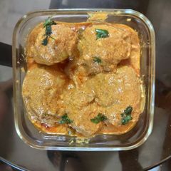 Stuffed Kashmiri dum aloo without onion and garlic A picture of Stuffed Kashmiri dum aloo without onion and garlic.
