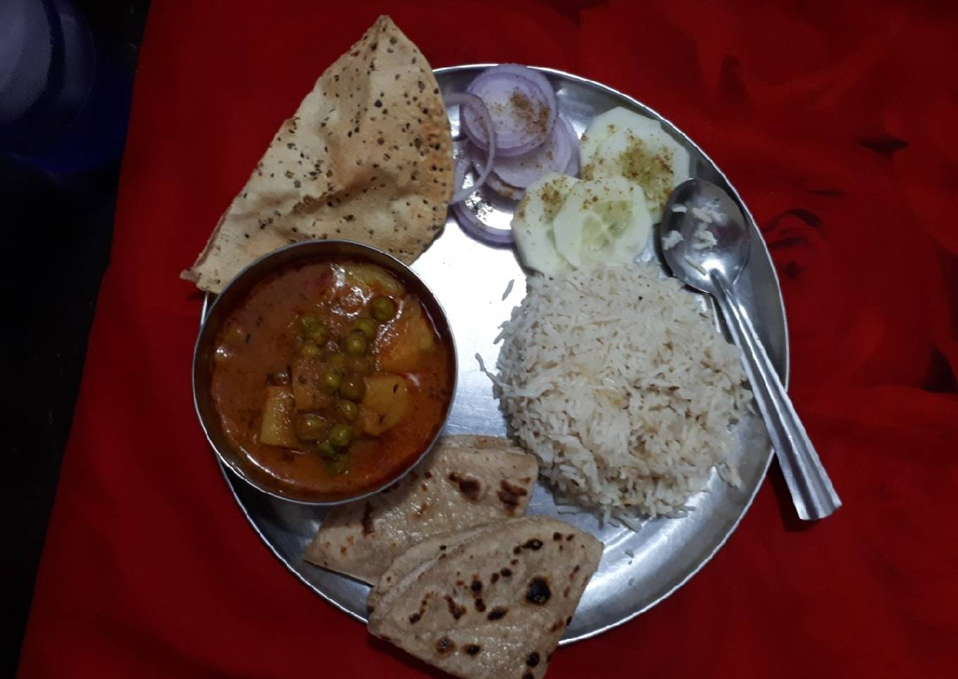 Aloo matar gravy with jeera rice
