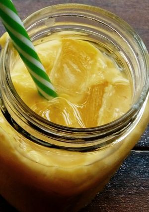 A picture of Mango Lassi.