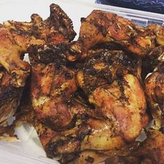 A picture of Smokey peppered Grilled Chicken.