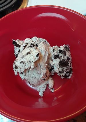A picture of No Churn Cookies and Cream Ice Cream.