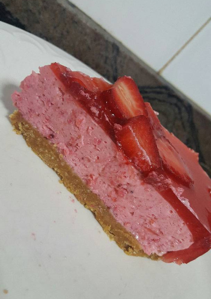 Una foto de Tarta de mousse de fresa