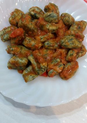 Una foto de Ñoquis de espinaca y papas