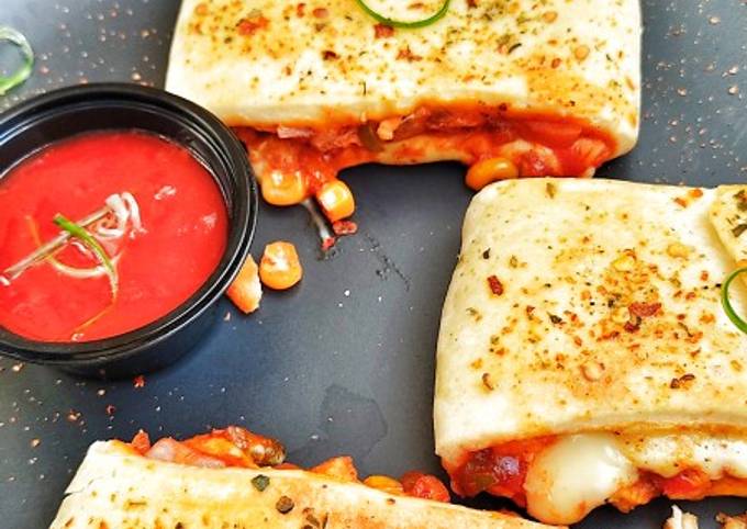 Chicken cheese Parcels Recipe by Sanober Danish - Cookpad