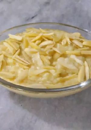 A picture of Pastry Halwa (Bread Halwa).