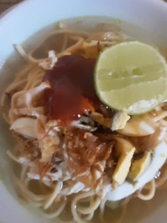 Foto resep Mie kuah lontong
